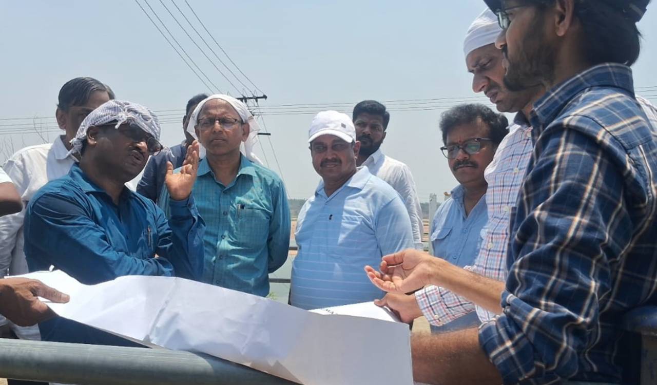 Polavaram backwaters: PPA, CWC officials tour Kothagudem to assess impact