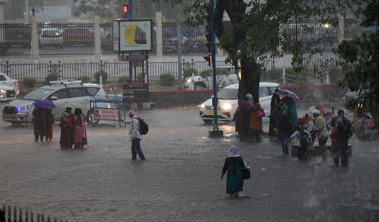 Heavy rain lashes Hyderabad, IMD says monsoon yet to arrive