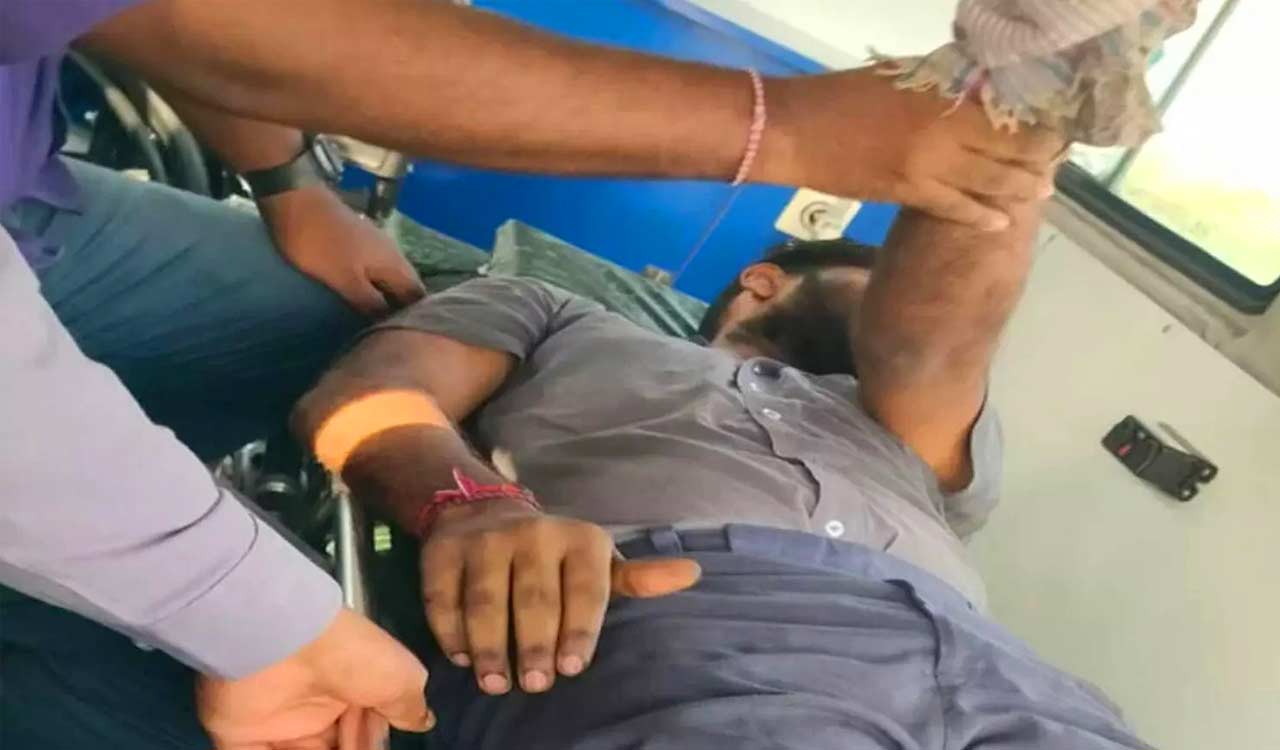 SCCL worker loses fingers in blast accident at KTK-5 underground mine in Bhupalpally