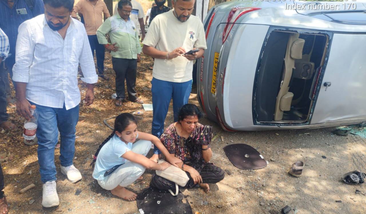 Two killed, three injured as speeding car hits auto on Rajiv Rahadari in Siddipet