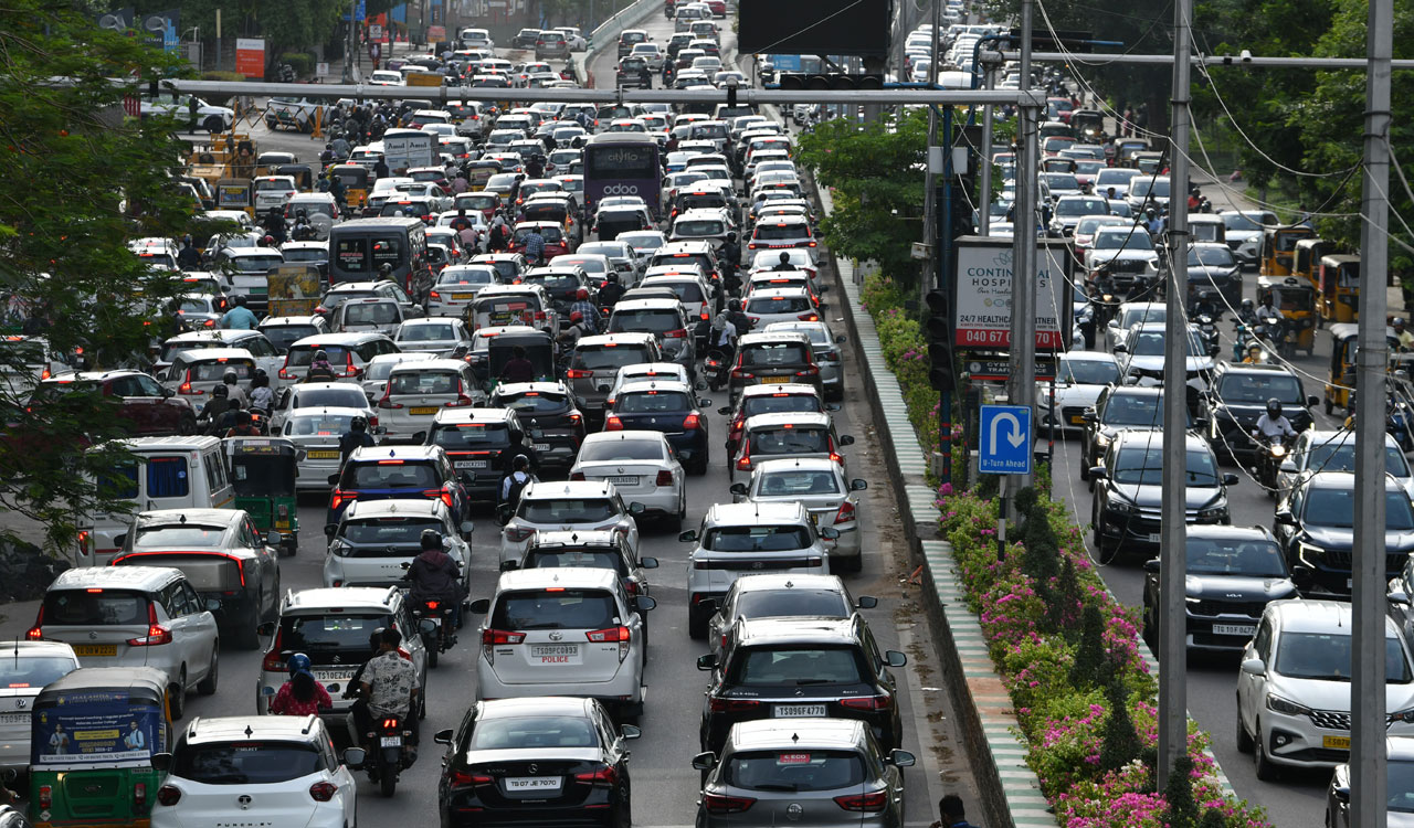 Road works, waterlogging trigger severe traffic jams in Hyderabad