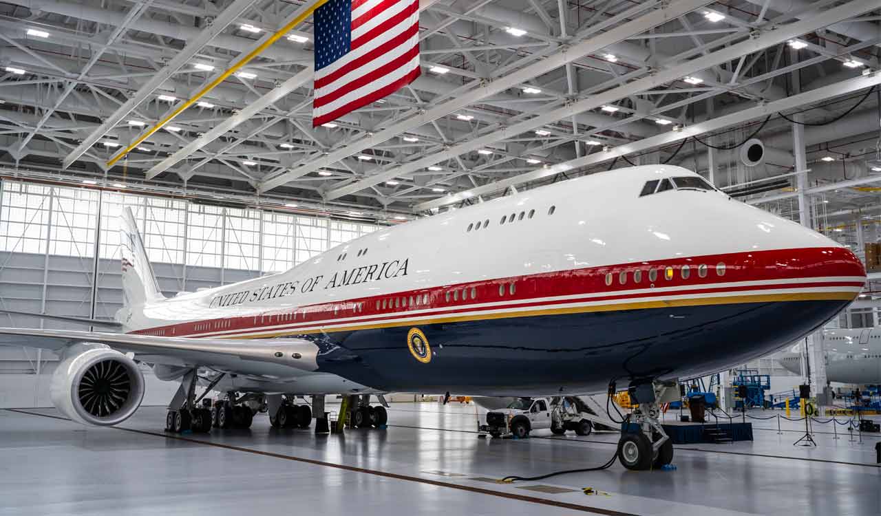 Trump unveils new VC-25B Bridge aircraft as interim Air Force One replacement