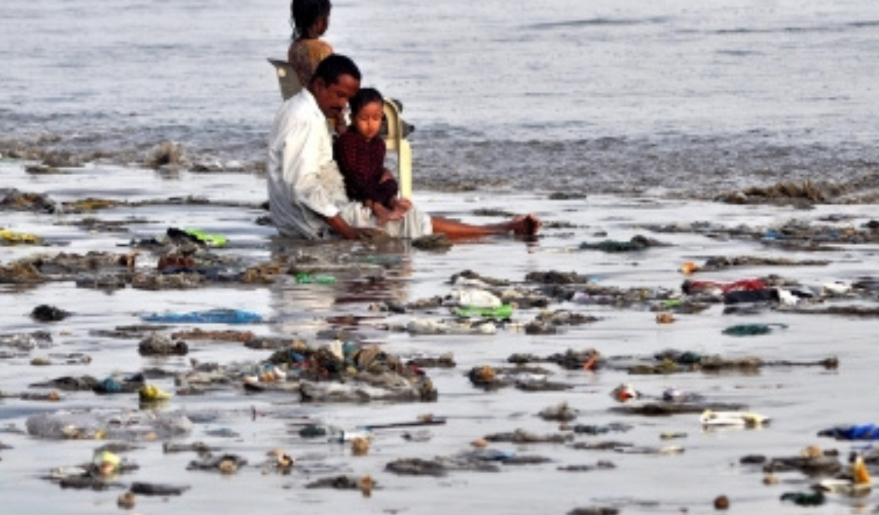 Karachi’s infrastructure crisis sparks fresh political tensions in Pakistan