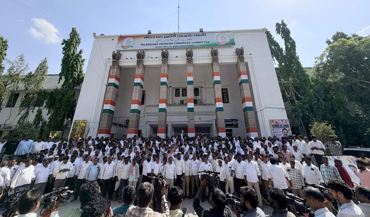 Factions within Congress come to fore again in Zaheerabad