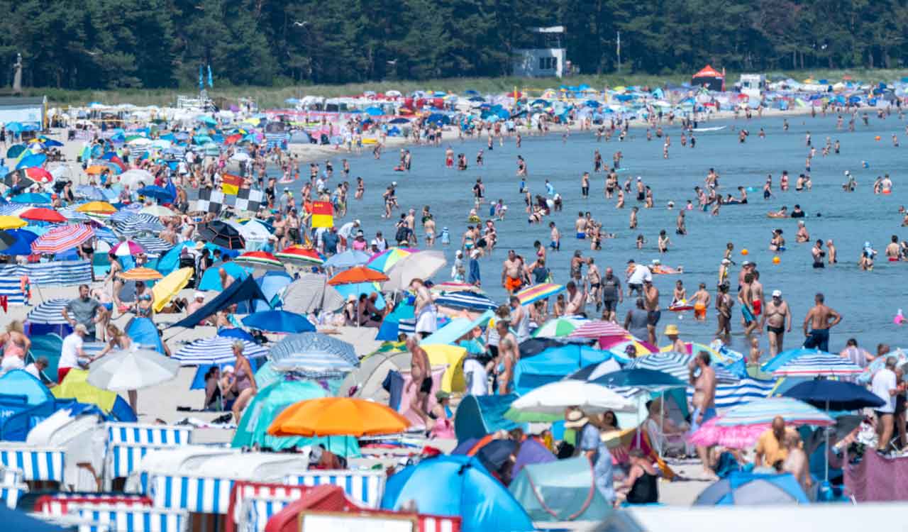Record heat grips Europe; disrupts travel and healthcare