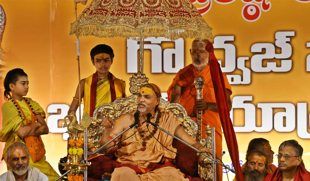 Brahmachari says he was pressured to file case against Avimukteshwaranand