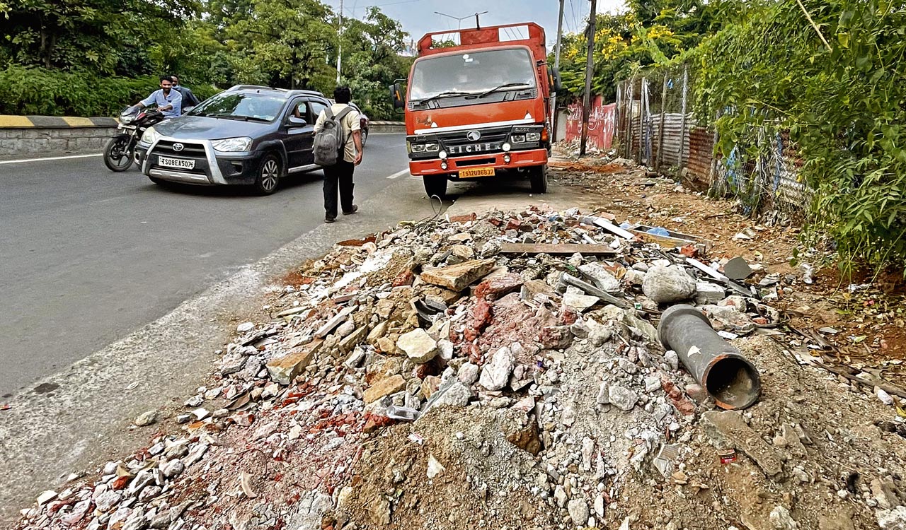 Hyderabad bans open dumping of C&D waste, violators to face penal action