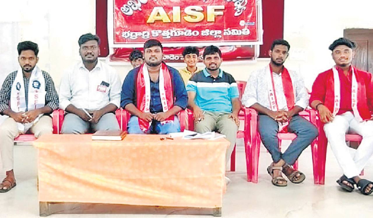 Left-wing student orgs oppose Congress govt’s school cluster plan, call bandh on July 10