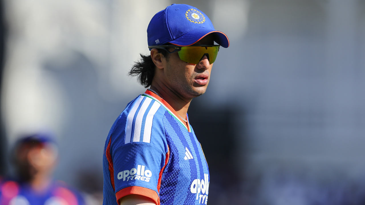 India opt to bowl, drop Bishnoi for must-win third T20I