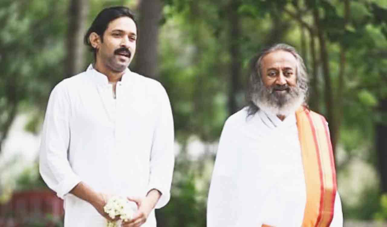Vikrant Massey has outdone himself in ‘White’, says producer