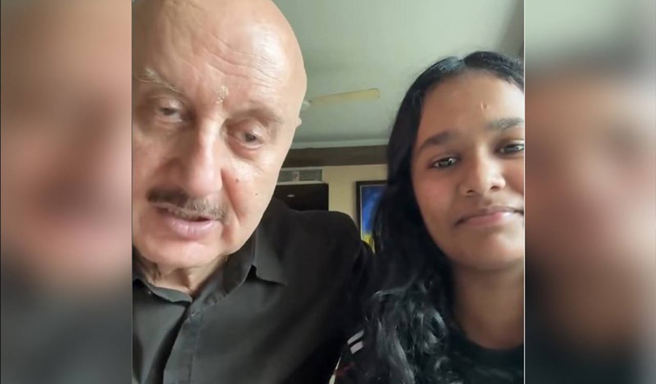 Anupam Kher gifts a special surprise to Satish Kaushik’s daughter Vanshika on her birthday