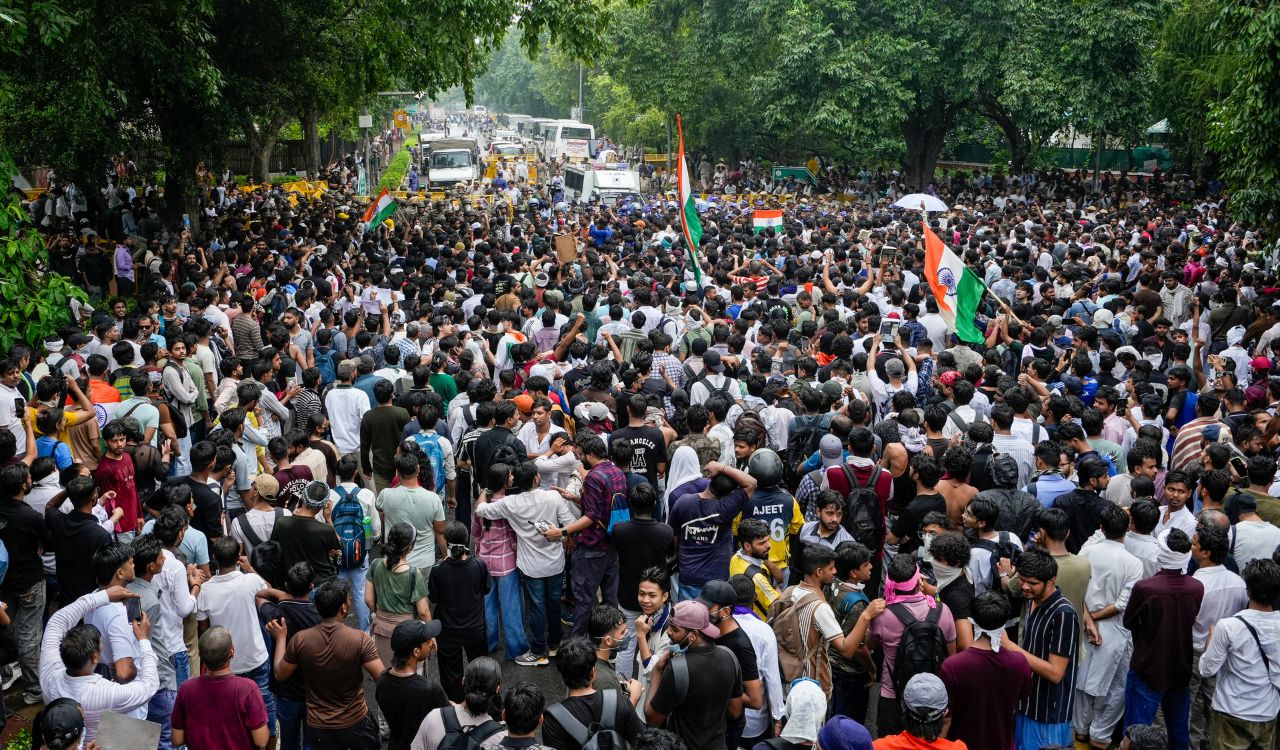 High Drama on Parliament Street: Police Use Tear Gas, Batons on Education Reform Marchers