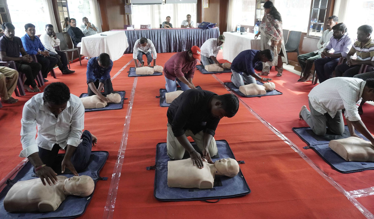 32 Telangana boat drivers trained in CPR, AED skills at Hussain Sagar