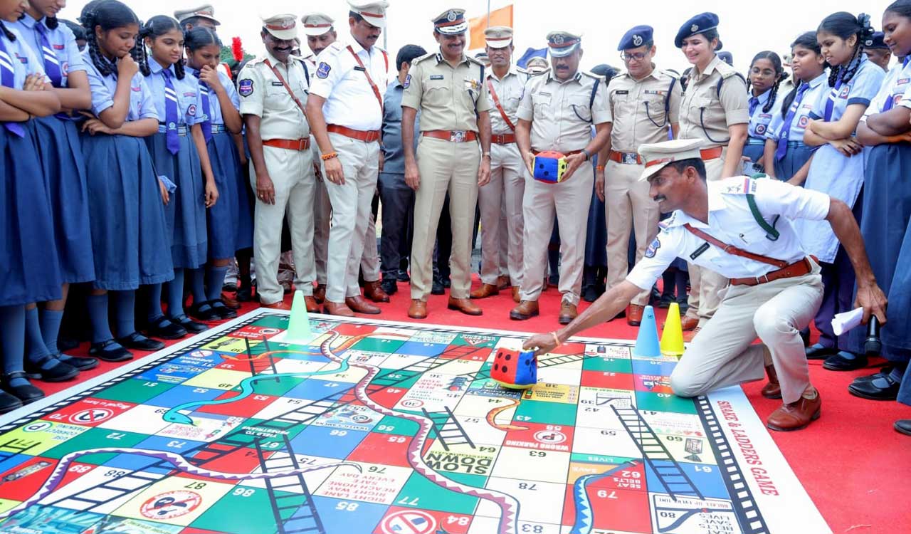 Drug peddlers more dangerous than Maoists, says DGP CV Anand