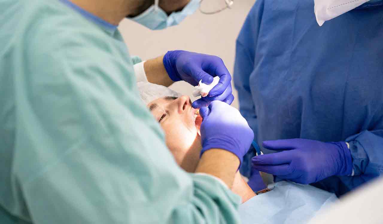 Why Hyderabad dentists are shifting to cosmetic dentistry and facial aesthetics?
