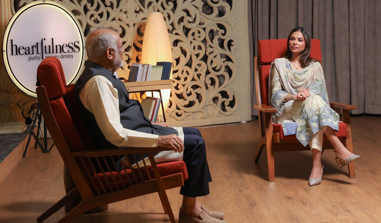Spiritual leader Daaji urges parents to build trust, emotional security for children