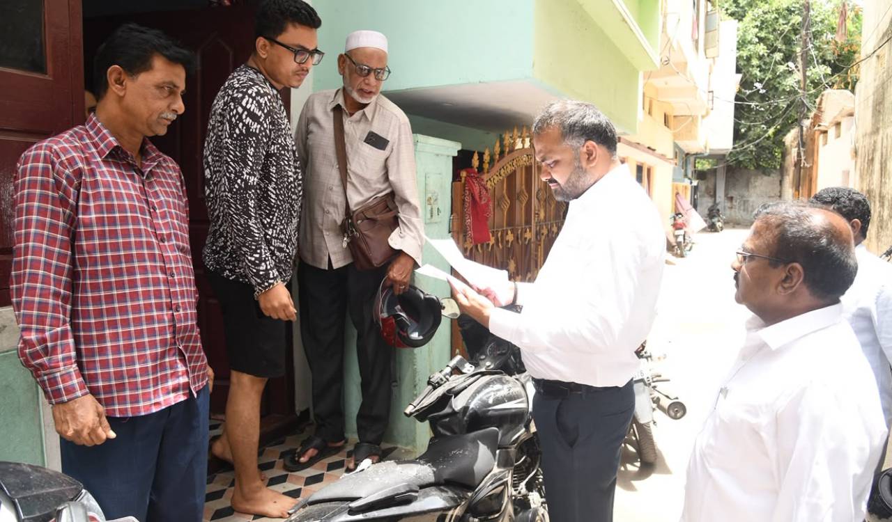 Language barrier troubles non-Telugu voters during electoral roll revision in Hyderabad