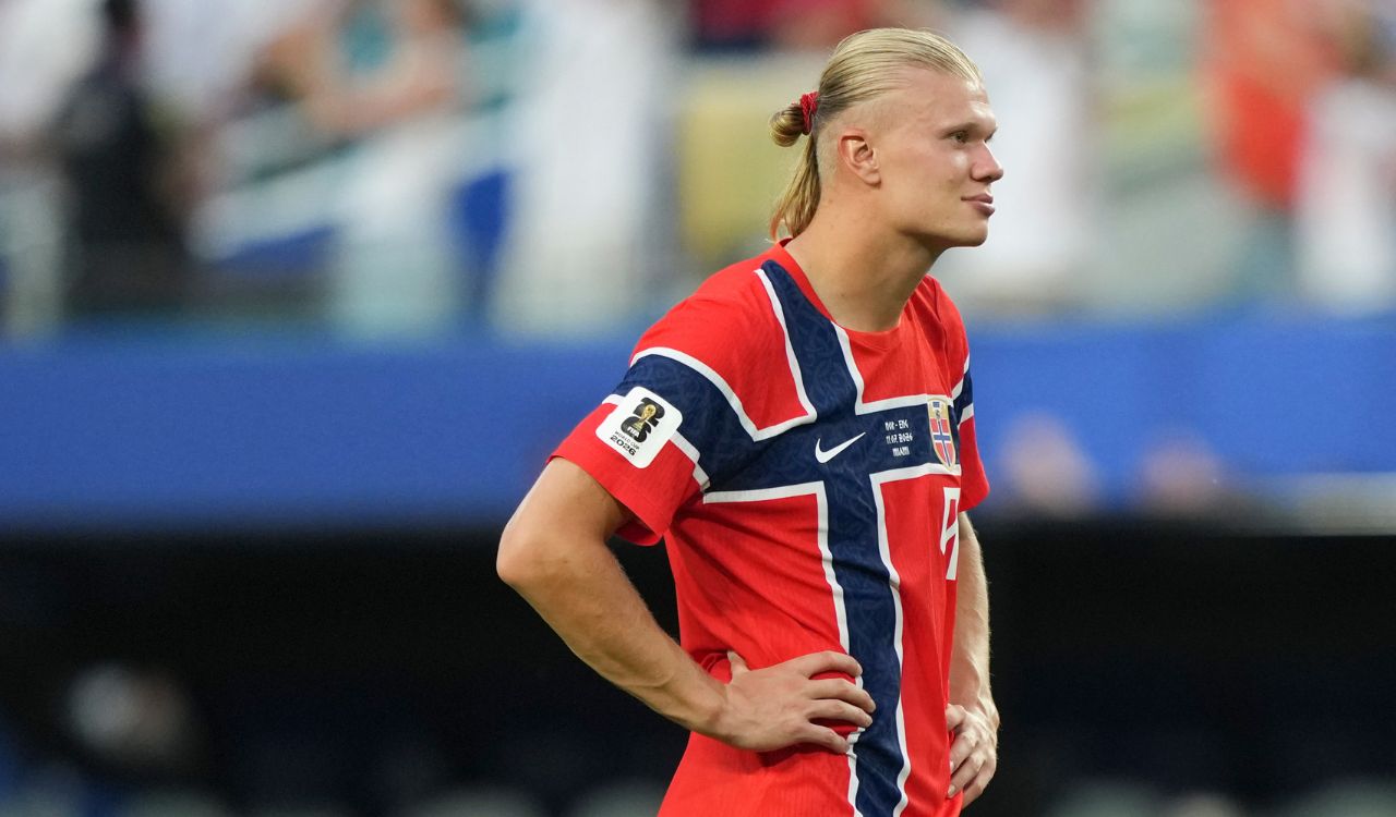 Erling Haaland’s father Alf-Inge claims Norway were robbed by referee in World Cup loss to England