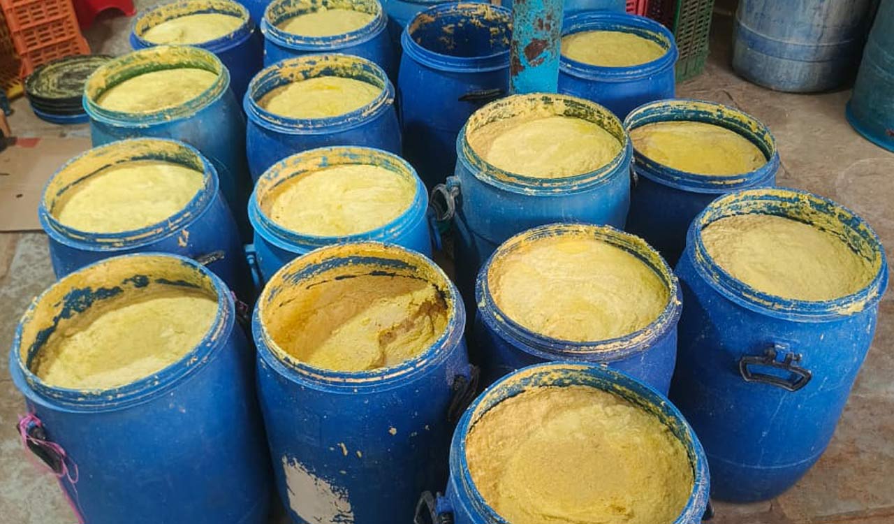 Hyderabad police intensify crackdown on adulterated ginger-garlic paste units