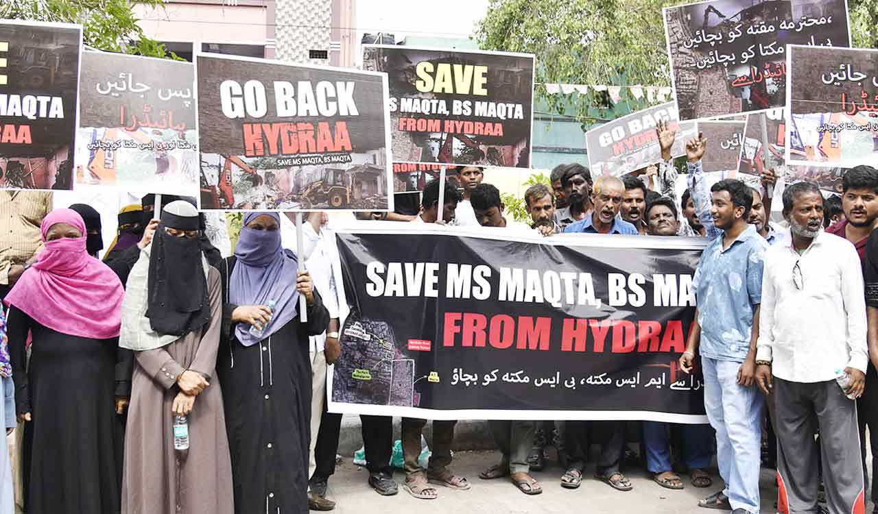 Residents of BS Maktha, MS Maktha protest against eviction drive in Hyderabad