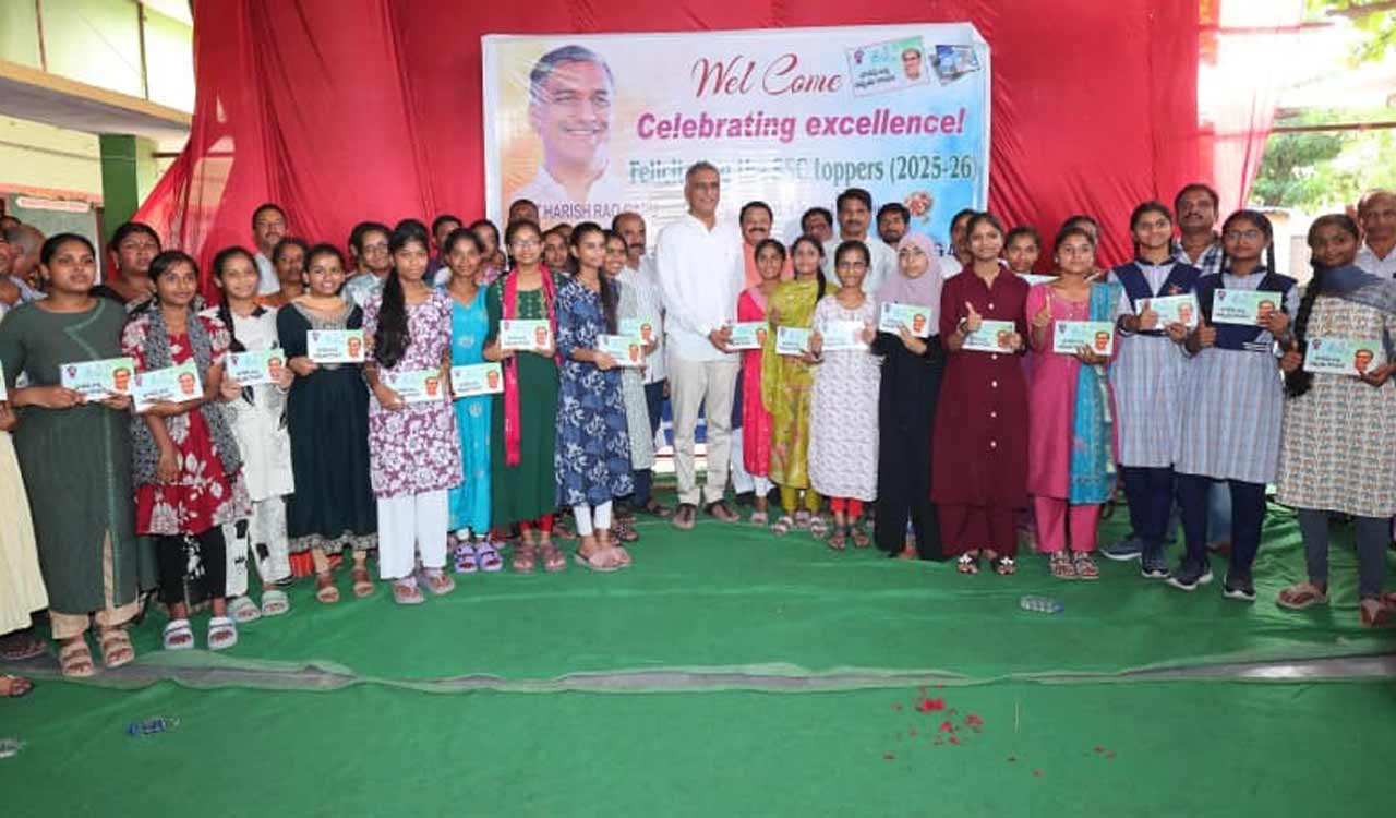 Harish Rao gifts iPads to 31 meritorious SSC students in Siddipet