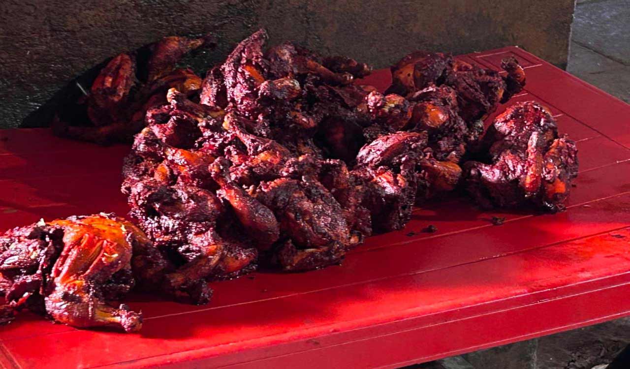 Hyderabad: H-FAST raids Chandrayangutta fast food centres, seizes reused oil and coloured chicken