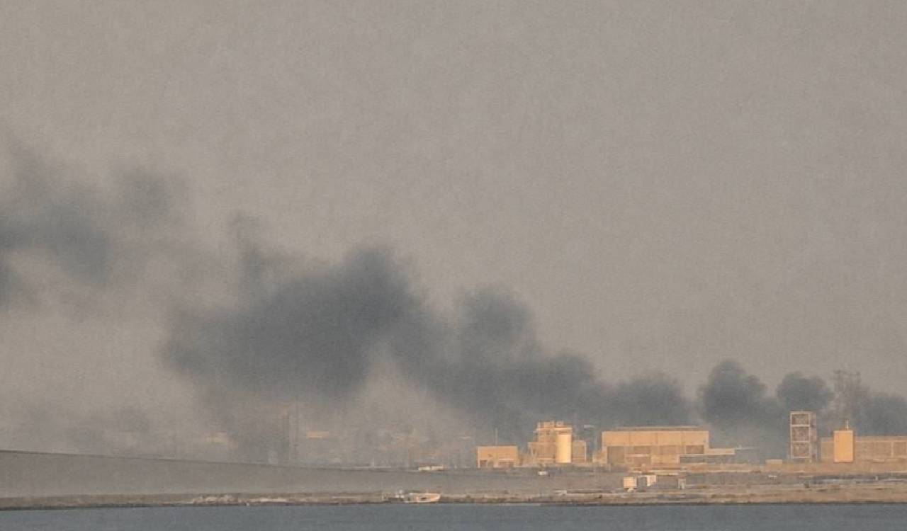 Iran launches retaliatory strikes on US bases in Jordan, Qatar, Oman