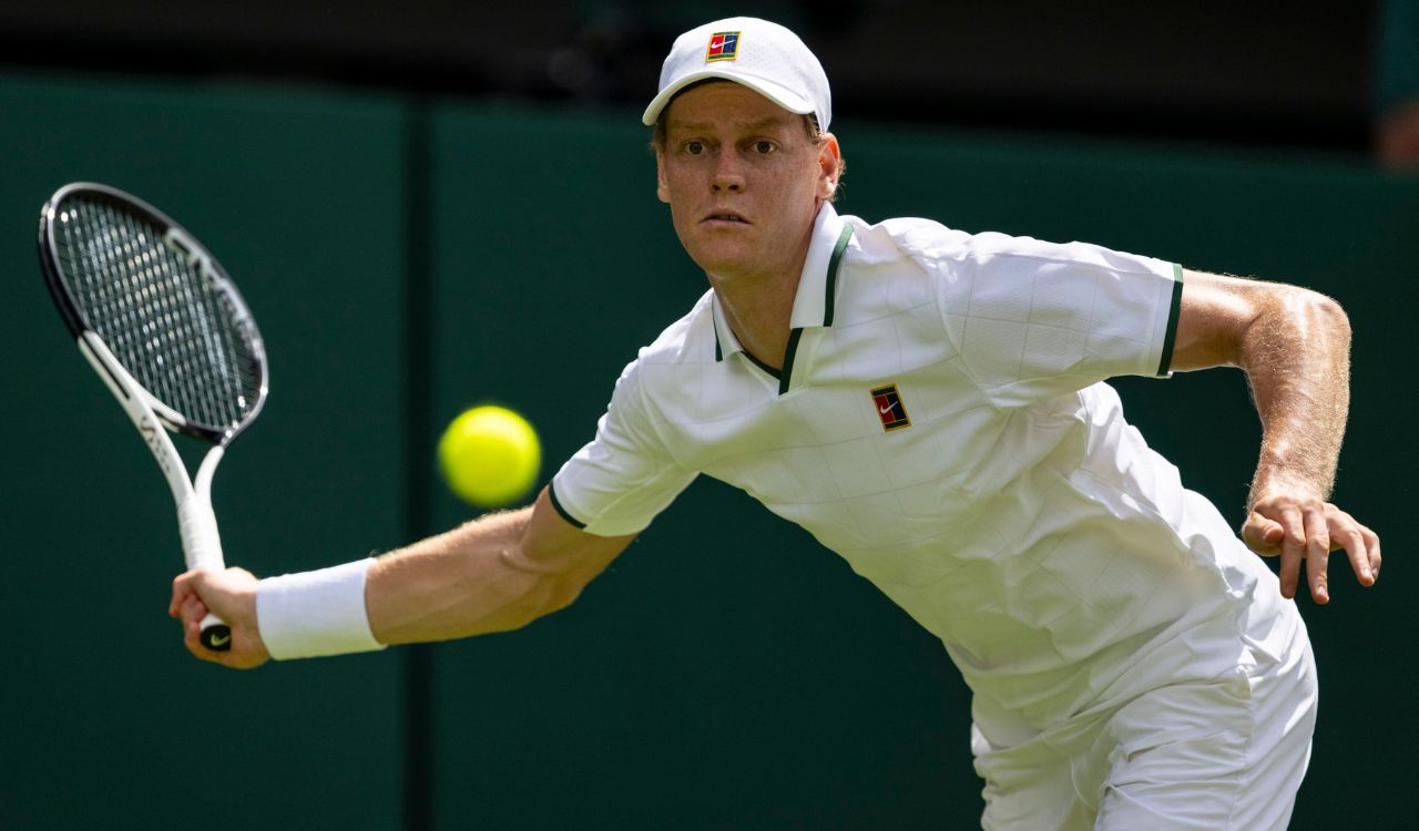 Eugenie Bouchard backs Jannik Sinner to defend Wimbledon title despite opening-round scare