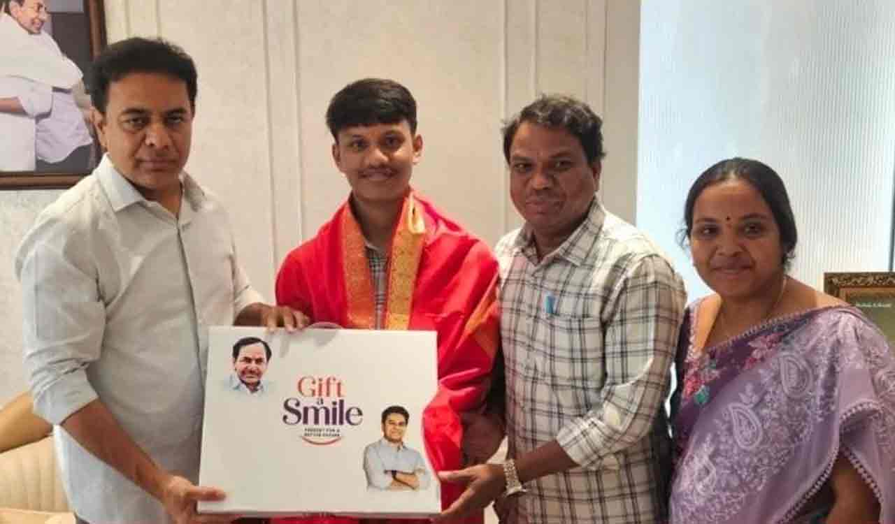 KTR gifts laptop to IIT student, assures fee support