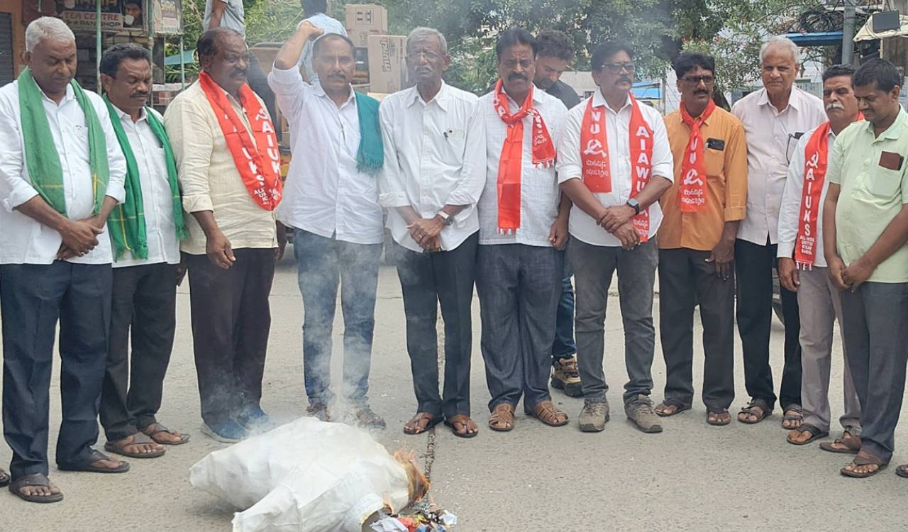 Samyukta Kisan Morcha demands scrapping of FTAs signed by India with US, UK, EU