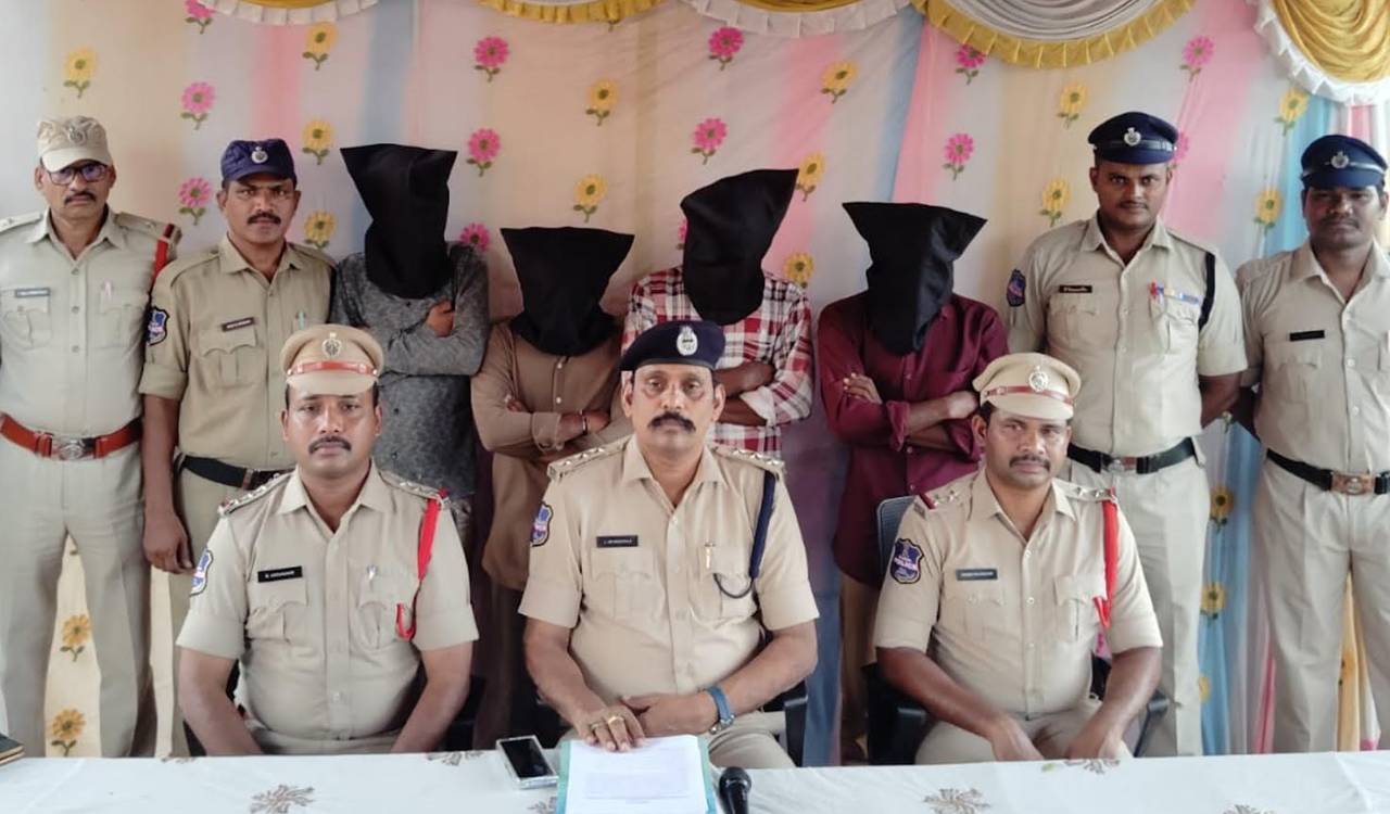 Kothagudem: Four booked under POCSO for rape of minor, TGSP constable absconding
