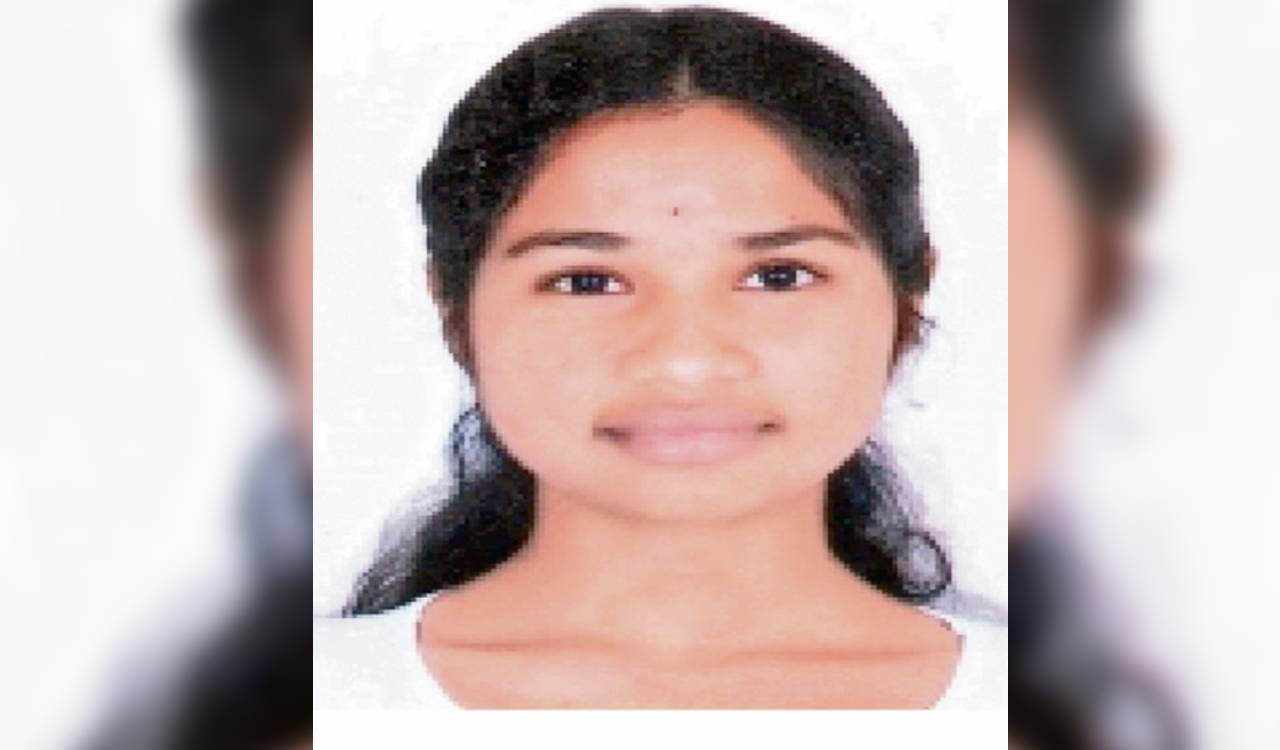 NEET aspirant dies by suicide in Bhupalpally
