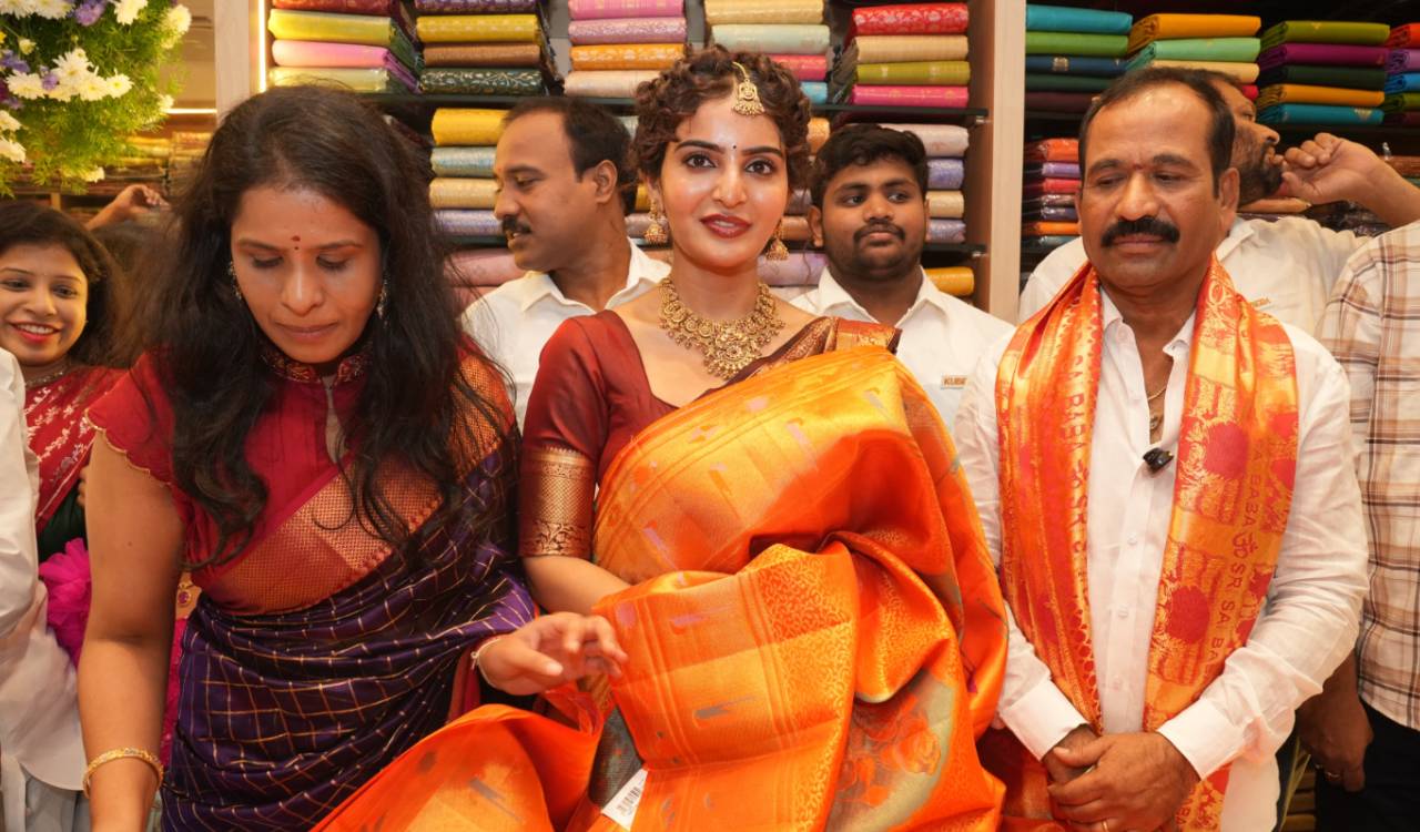 Kubeera Silks inaugurates Its 4th Branch in Dilsukhnagar Special Ashada Mega Sale Offers Announced; Actress Ananya Nagalla Inaugurates the New Showroom