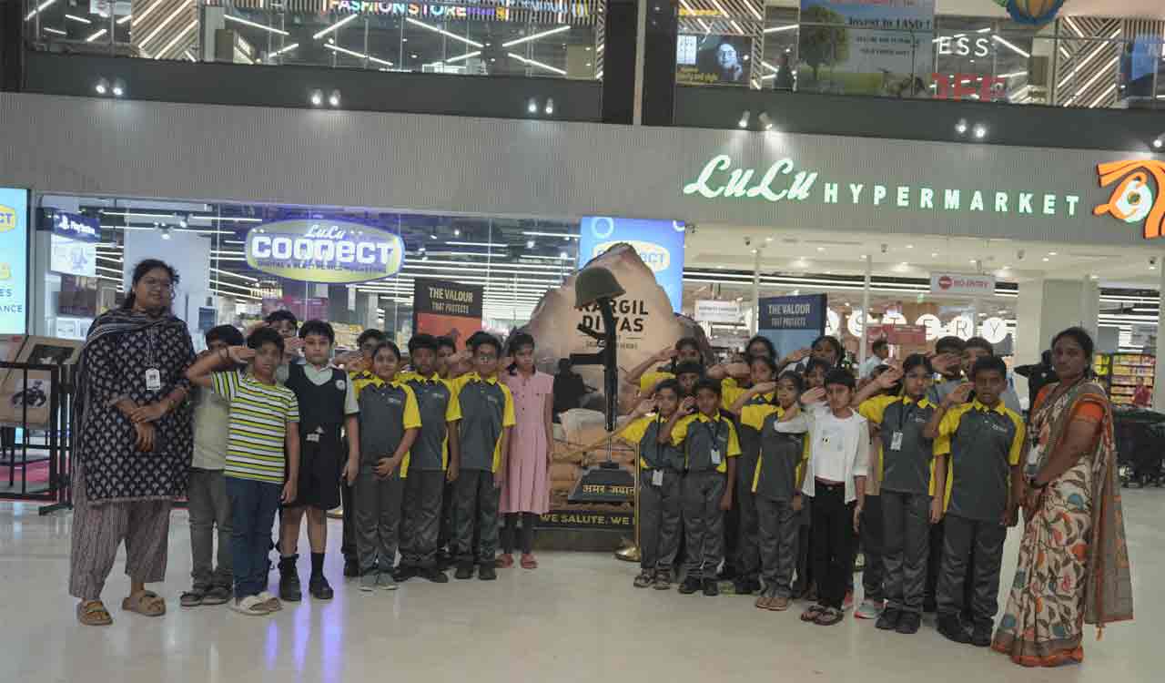 LULU Mall hosts defence exhibition to mark Kargil Vijay Diwas