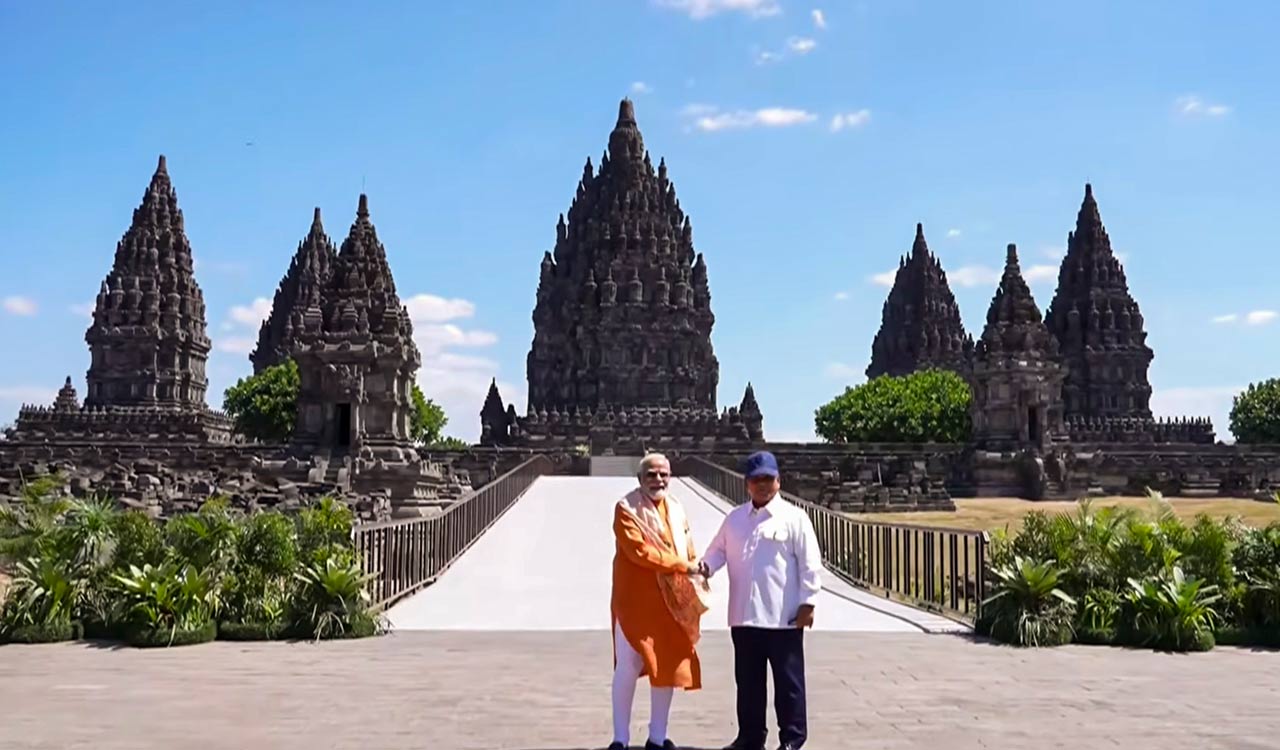 PM Modi, President Subianto visit Prambanan Temple in Indonesia