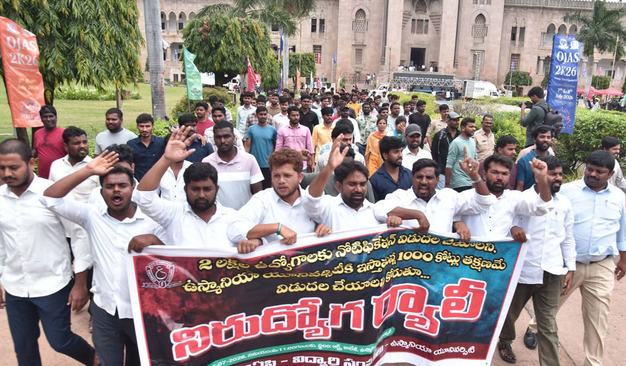 Osmania University students demand recruitment notifications, hold massive protest
