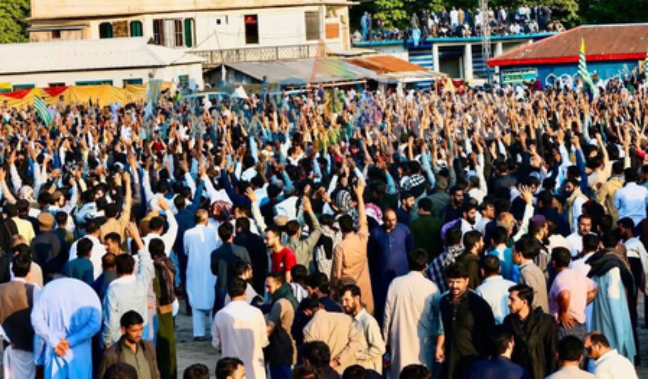 Pakistan crackdown fails to suppress expanding PoK protest movement