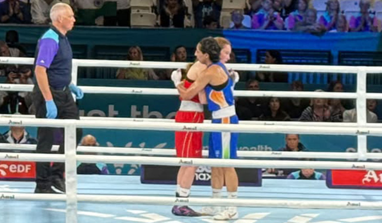 Indian boxer Preeti dominates Nicole Clyde to enter women’s 54kg last four