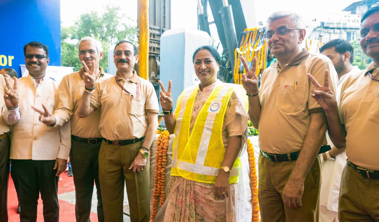 Delhi CM launches construction of Inderlok-Indraprastha underground metro corridor