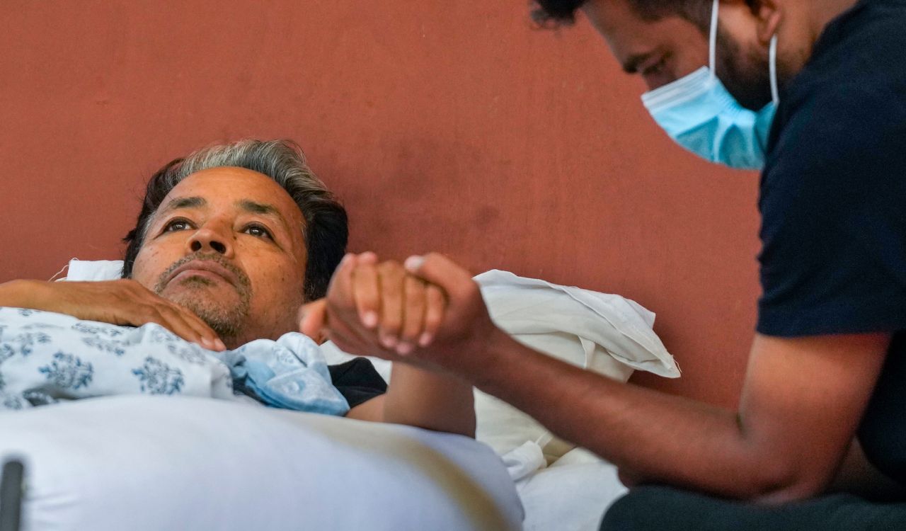 Opposition MPs to meet Sonam Wangchuk at Medanta, urge activist to end 25-day fast
