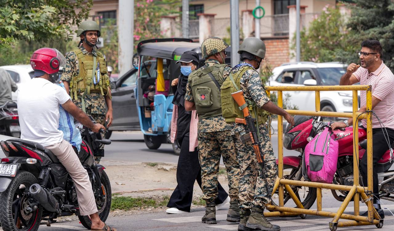 Martyrs’ Day: Curbs continue for second day around martyrs’ graveyard in Srinagar