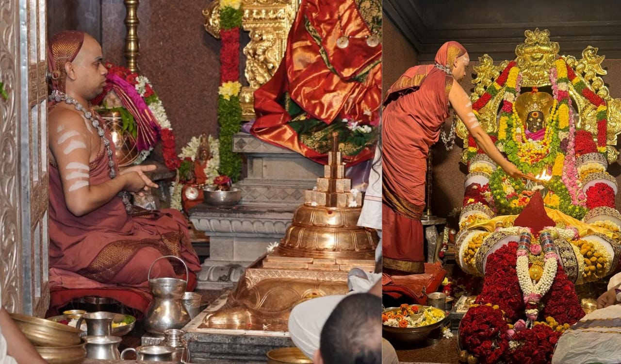 Sringeri Shankaracharya performs Sri Chakra Pratishtha at Jogulamba Shakti Peetham