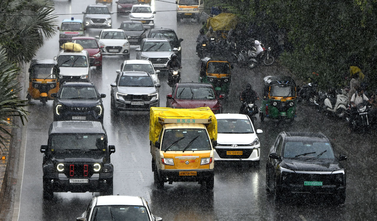 IMD issues heavy rain alert for 13 Telangana districts over next three days