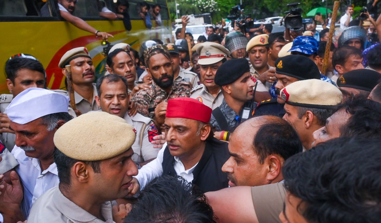 Heavy police force deployed as rival party workers clash verbally outside Congress MP Kalyan Kale’s office