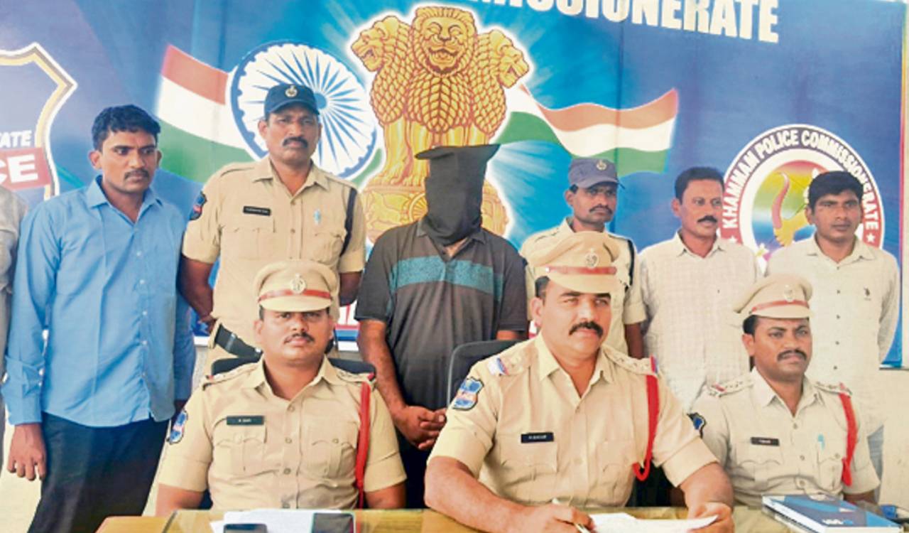 Karepalli police in Khammam arrest gang for defrauding banks, finance firms with fake gold