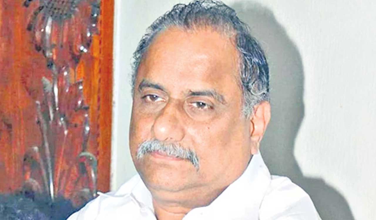 KCR, KTR and Harish Rao mourn passing of Kapu leader Mudragada Padmanabham