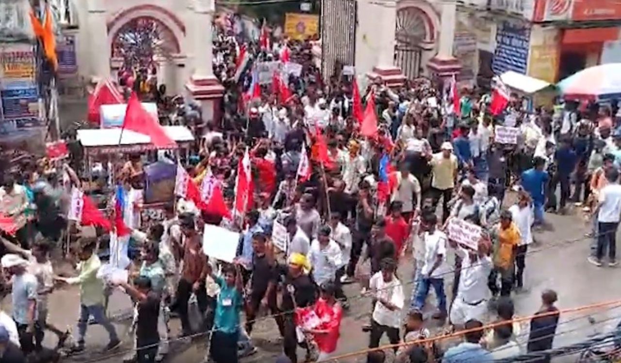 Student protests erupt in Patna, Katihar over NEET row; police detain demonstrators, use mild force