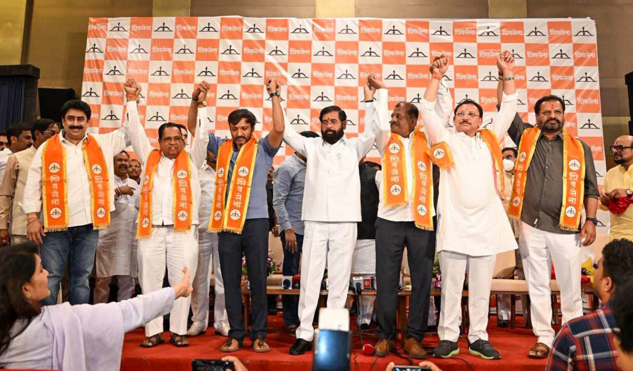 Thackeray camp suffers blow as LS approves merger of 6 rebel Shiv Sena MPs into Shinde faction