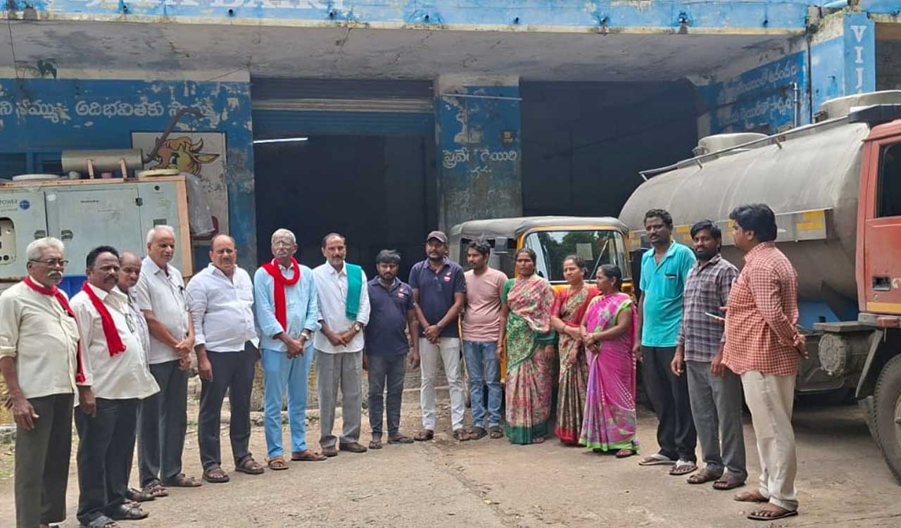 Farmers’ association on agitation path against Govt. move to shut down Khammam Vijaya Dairy