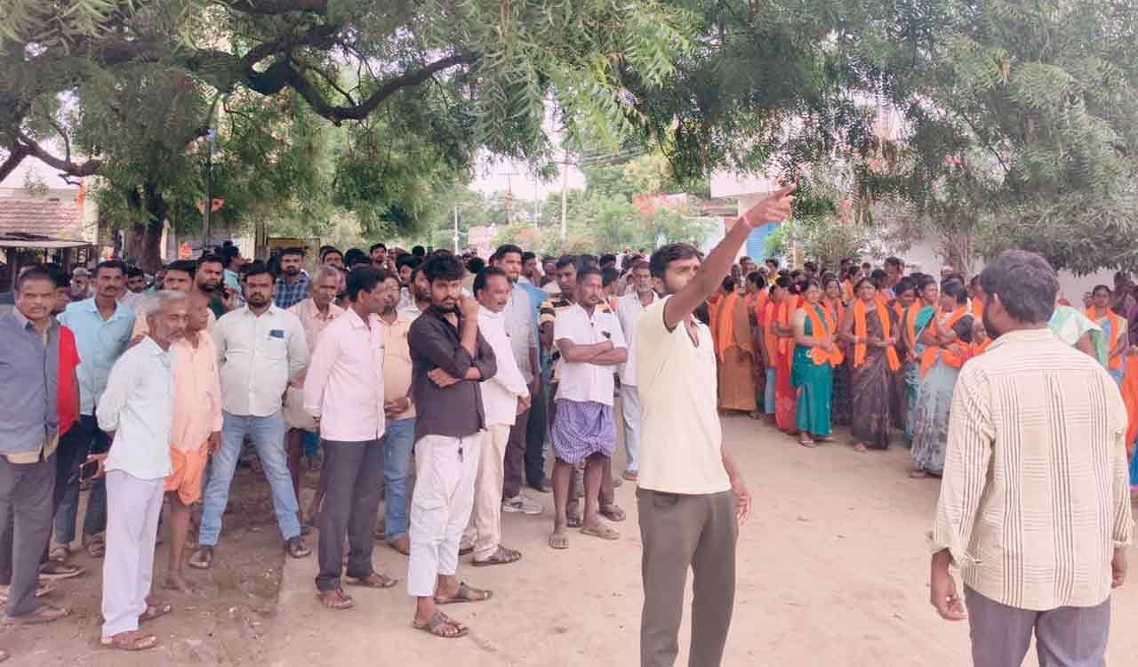 Tension at Bollikunta in Warangal over installation of Shivaji statue